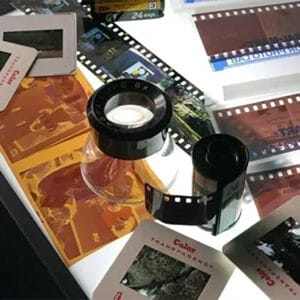 Digitalización de negativos y diapositivas antiguas en Mendoza.